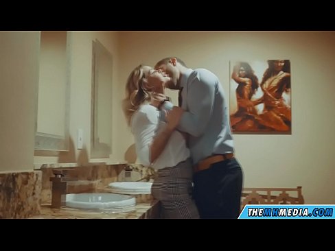 ❤️ 當一個豐滿的金發女郎在公共廁所引誘你時 ❤❌ 色情 在 zh-tw.truedating.top ️❤